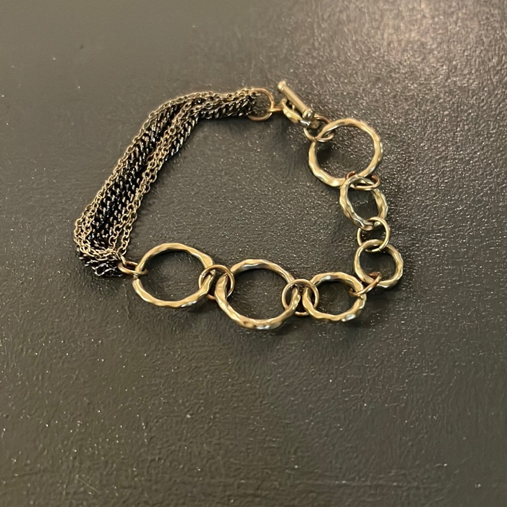 Delicate Chain toggle bracelet